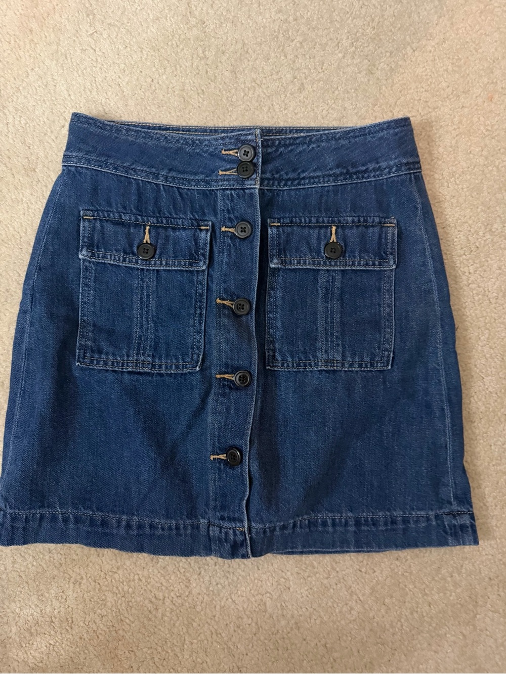 Vintage GAP Classic Button-Front Denim Skirt in Deep Blue